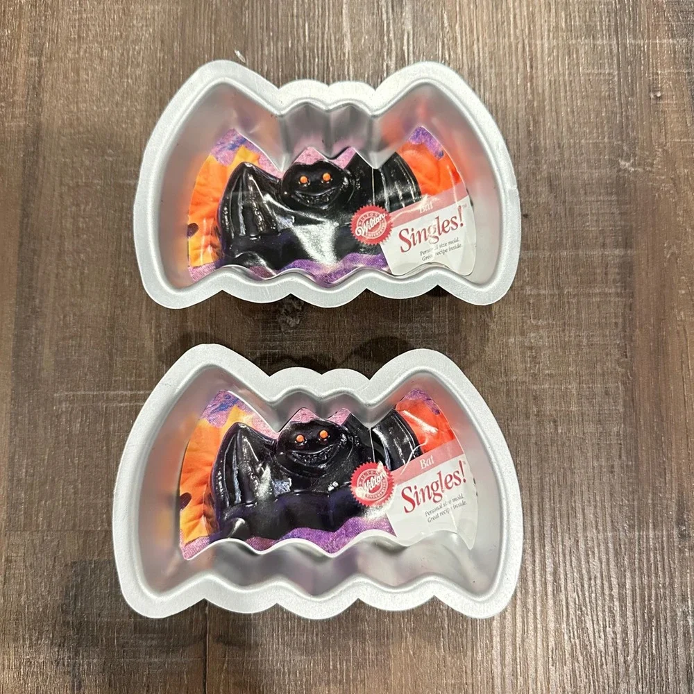 Wilton Bat Singles Mini Cake Pan Set of 2 Halloween Baking Silver 5